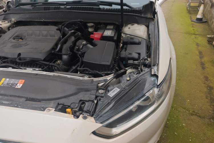 Used Ford Mondeo 2013 1.5L GTDi180 Fashion Edition Engine Bay Left