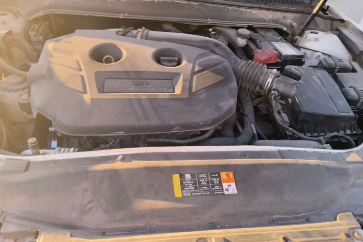 Used Ford Mondeo 2013 2.0L GTDi240 Luxury Sport Model Engine Bay