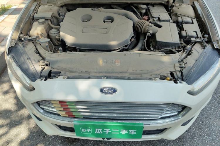 Used Ford Mondeo 2013 2.0L GTDi240 Ultimate Edition Engine Bay