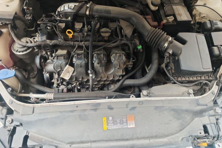 Used Ford Mondeo 2013 2.0L GTDi240 Luxury Sport Model Engine Bay