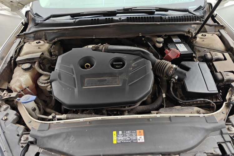 Used Ford Mondeo 2013 2.0L GTDi 200 Fashion Edition Engine Bay