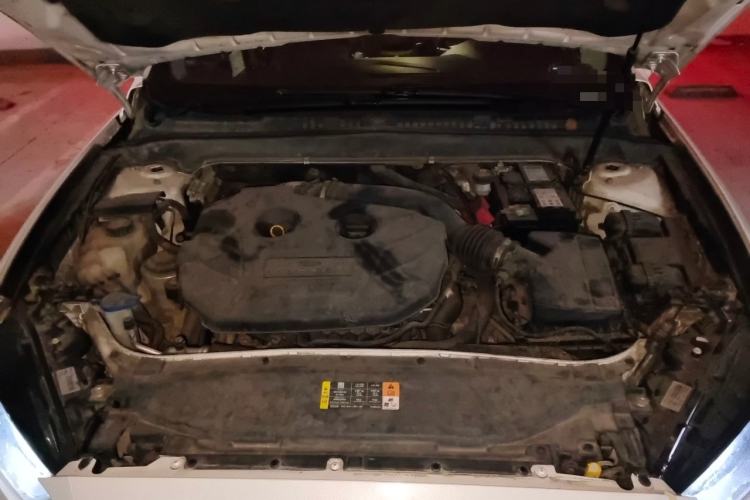 Used Ford Mondeo 2013 2.0L GTDi 200 Fashion Edition Engine Bay