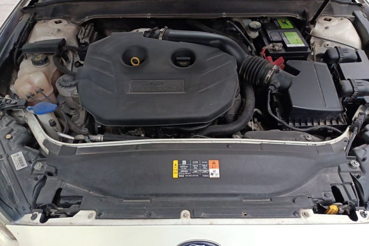 Used Ford Mondeo 2013 2.0L GTDi 200 Fashion Edition Engine Bay