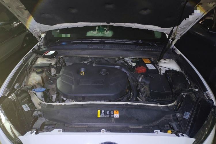 Used Ford Mondeo 2013 2.0L GTDi 200 Luxury Model Engine Bay