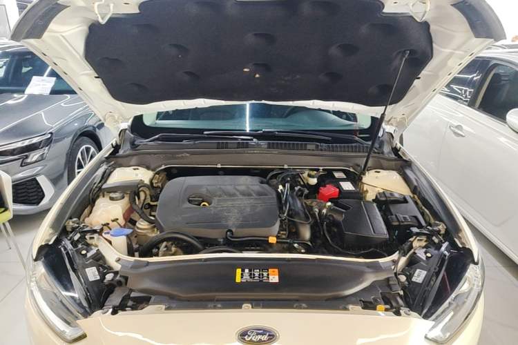 Used Ford Mondeo 2013 1.5L GTDi180 Fashion Edition Engine Bay