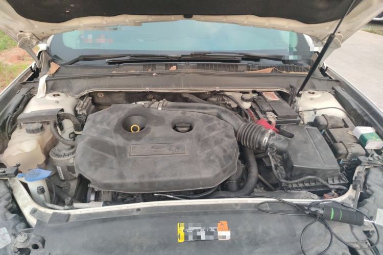 Used Ford Mondeo 2013 2.0L GTDi240 Flagship Edition Engine Bay