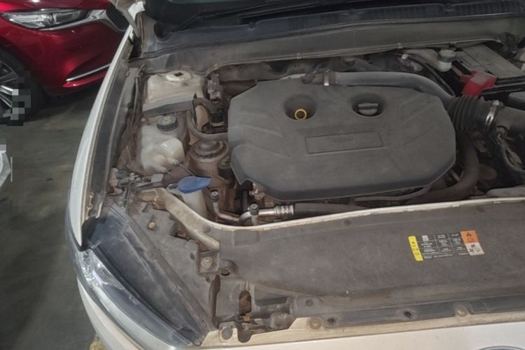 Used Ford Mondeo 2013 2.0L GTDi 200 Fashion Edition Engine Bay Right