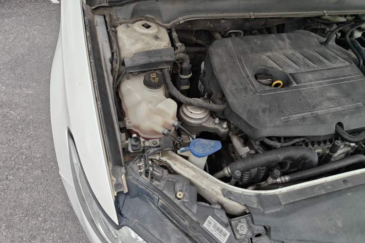 Used Ford Mondeo 2013 1.5L GTDi180 Fashion Edition Engine Bay Right