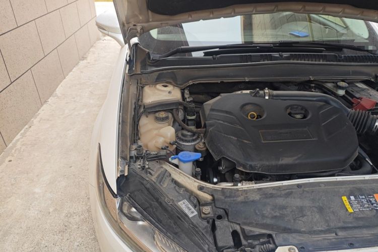 Used Ford Mondeo 2013 2.0L GTDi240 Flagship Edition Engine Bay Right