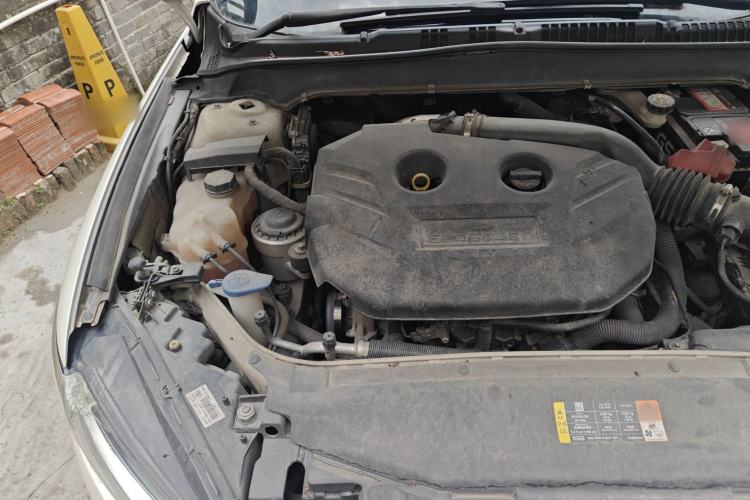 Used Ford Mondeo 2013 2.0L GTDi 200 Fashion Edition Engine Bay Right