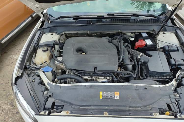 Used Ford Mondeo 2013 1.5L GTDi180 Fashion Edition Engine Bay Right