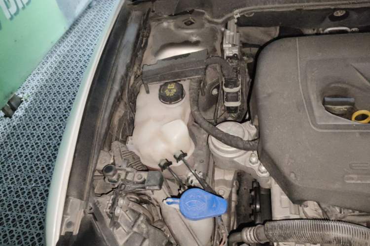Used Ford Mondeo 2013 1.5L GTDi180 Fashion Edition Engine Bay Right