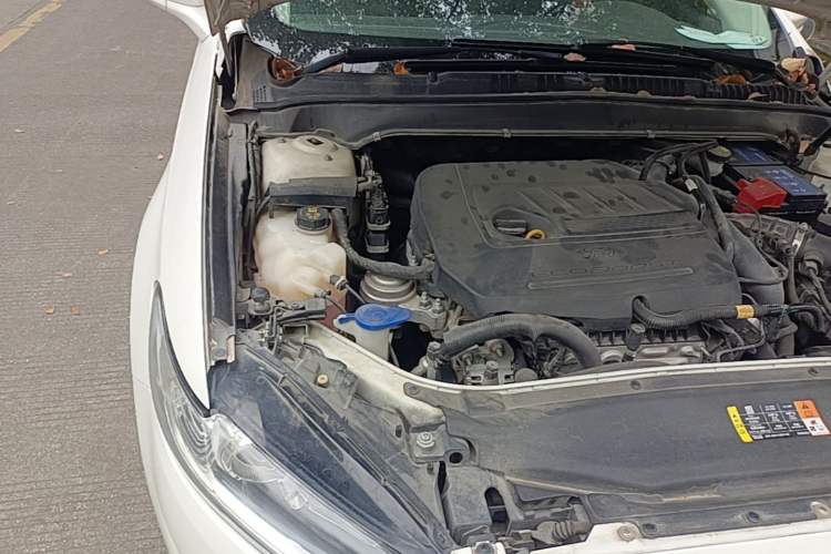 Used Ford Mondeo 2013 1.5L GTDi180 Fashion Edition Engine Bay Right