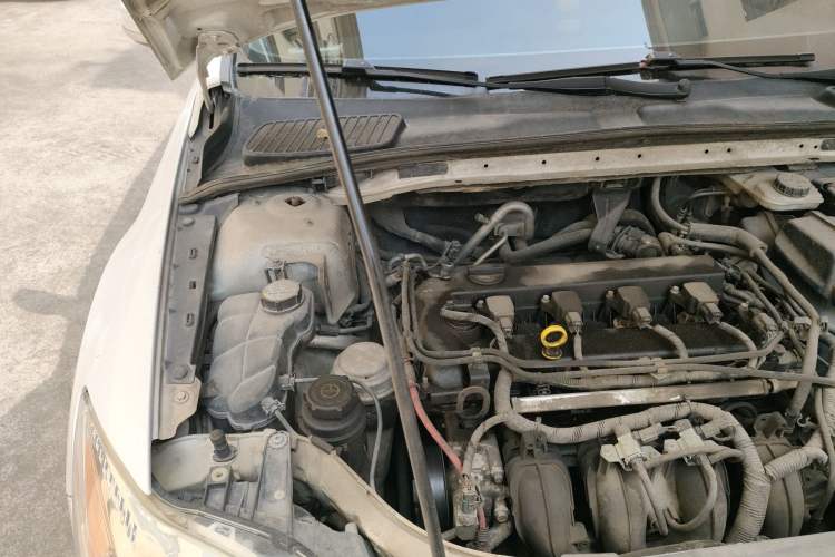 Used Ford Mondeo 2013 2.3L Luxury Model Engine Bay Right