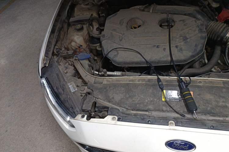 Used Ford Mondeo 2013 2.0L GTDi 200 Fashion Edition Engine Bay Right