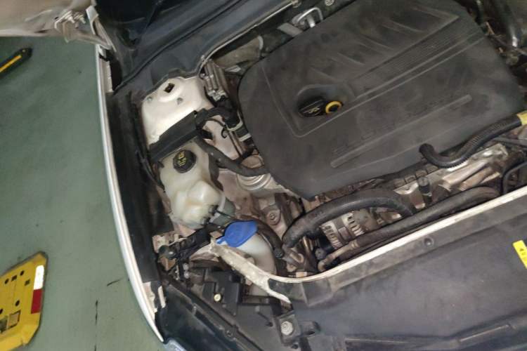 Used Ford Mondeo 2013 1.5L GTDi180 Fashion Edition Engine Bay Right