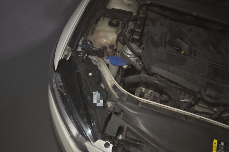 Used Ford Mondeo 2013 1.5L GTDi180 Fashion Edition Engine Bay Right