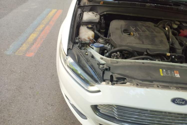 Used Ford Mondeo 2013 1.5L GTDi180 Comfort Model Engine Bay Right