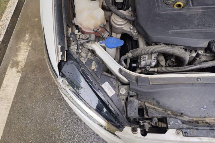 Used Ford Mondeo 2013 1.5L GTDi180 Fashion Edition Engine Bay Right