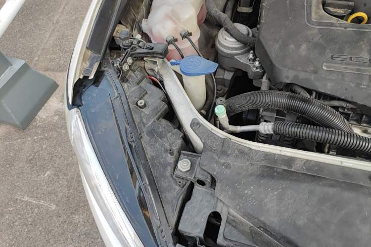 Used Ford Mondeo 2013 1.5L GTDi180 Fashion Edition Engine Bay Right