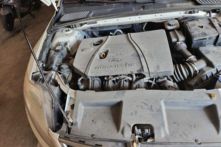 Used Ford Mondeo 2013 2.3L Fashion Edition Engine Bay Right