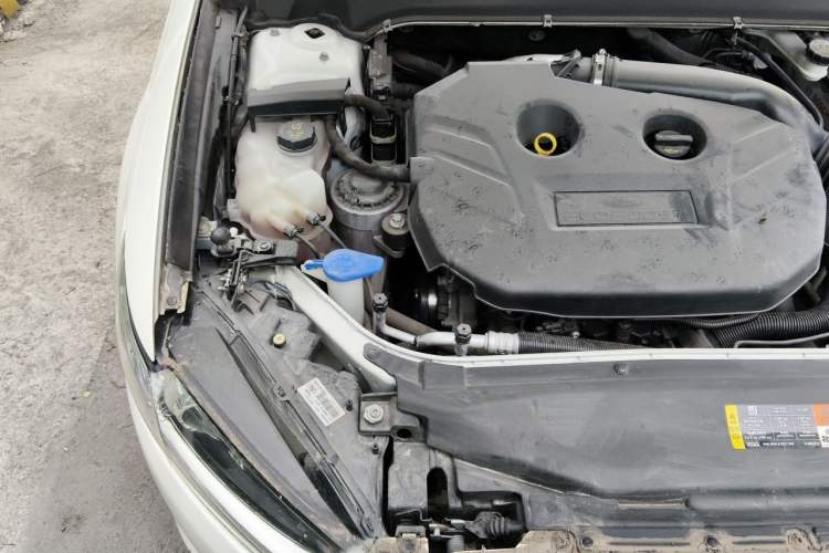 Used Ford Mondeo 2013 2.0L GTDi 200 Fashion Edition Engine Bay Right