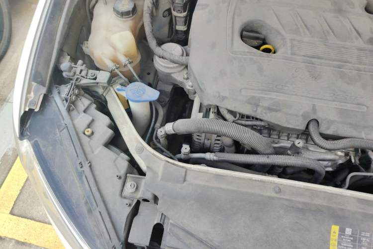 Used Ford Mondeo 2013 1.5L GTDi180 Fashion Edition Engine Bay Right