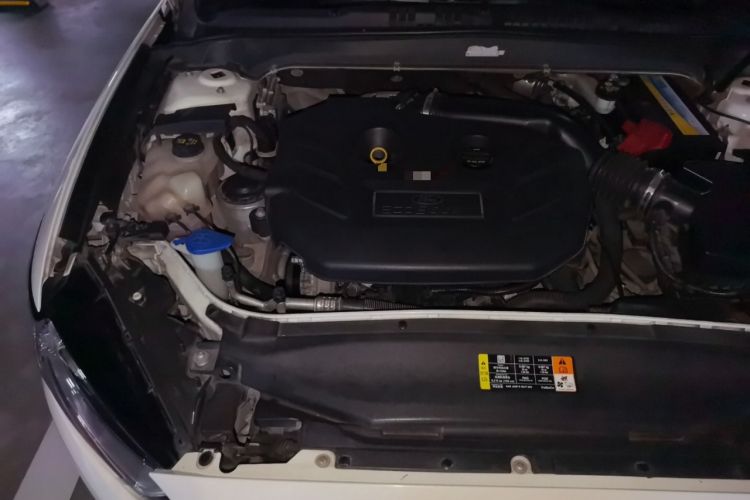 Used Ford Mondeo 2013 2.0L GTDi 200 Fashion Edition Engine Bay Right