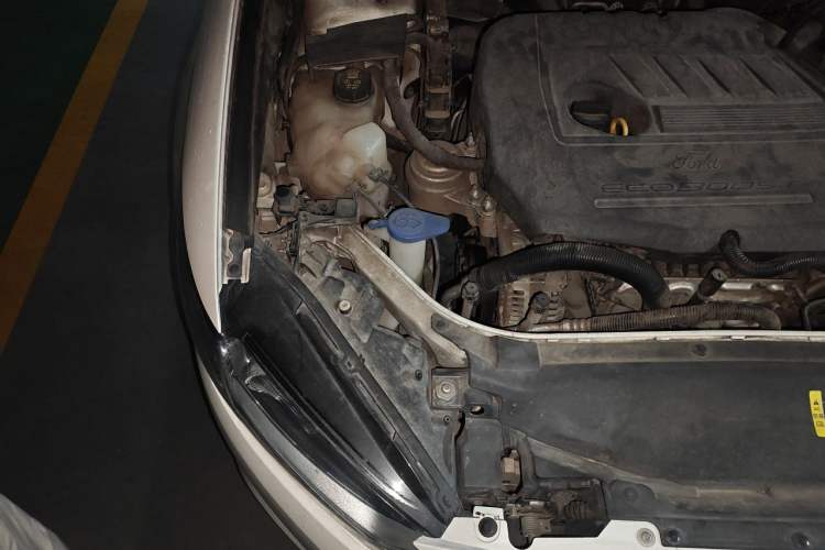 Used Ford Mondeo 2013 1.5L GTDi180 Fashion Edition Engine Bay Right
