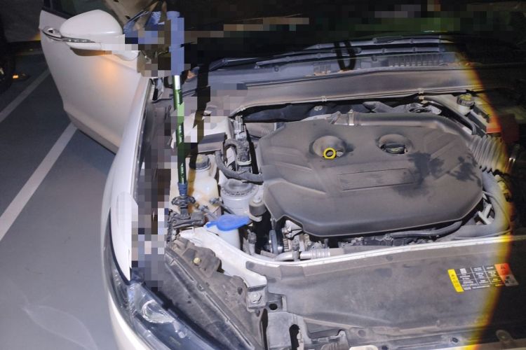 Used Ford Mondeo 2013 2.0L GTDi 200 Fashion Edition Engine Bay Right