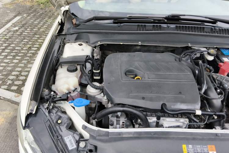 Used Ford Mondeo 2013 1.5L GTDi180 Comfort Model Engine Bay Right