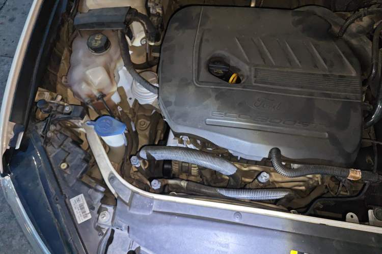 Used Ford Mondeo 2013 1.5L GTDi180 Fashion Edition Engine Bay Right