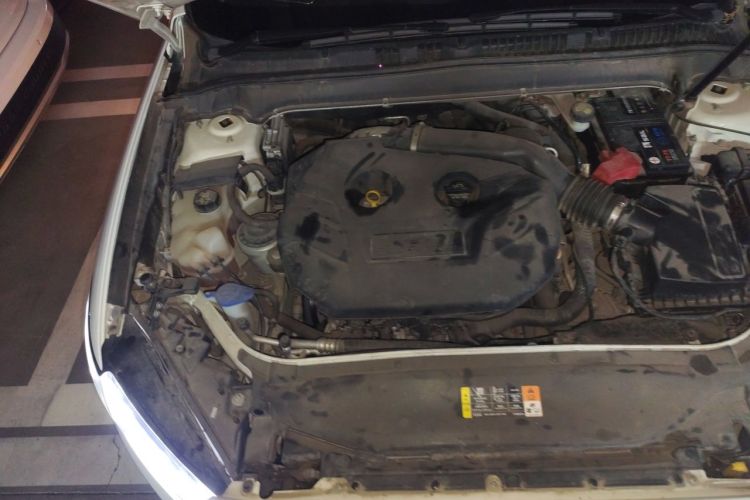 Used Ford Mondeo 2013 2.0L GTDi 200 Fashion Edition Engine Bay Right