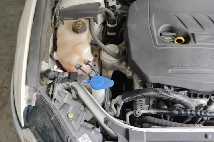 Used Ford Mondeo 2013 1.5L GTDi180 Fashion Edition Engine Bay Right