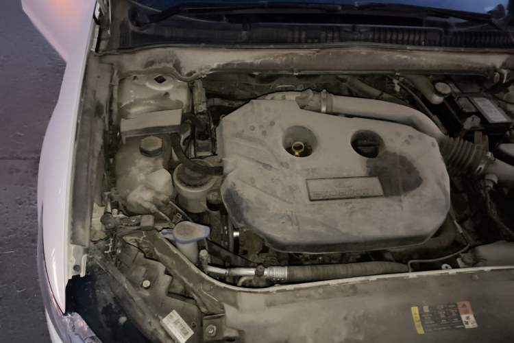 Used Ford Mondeo 2013 2.0L GTDi 200 Fashion Edition Engine Bay Right