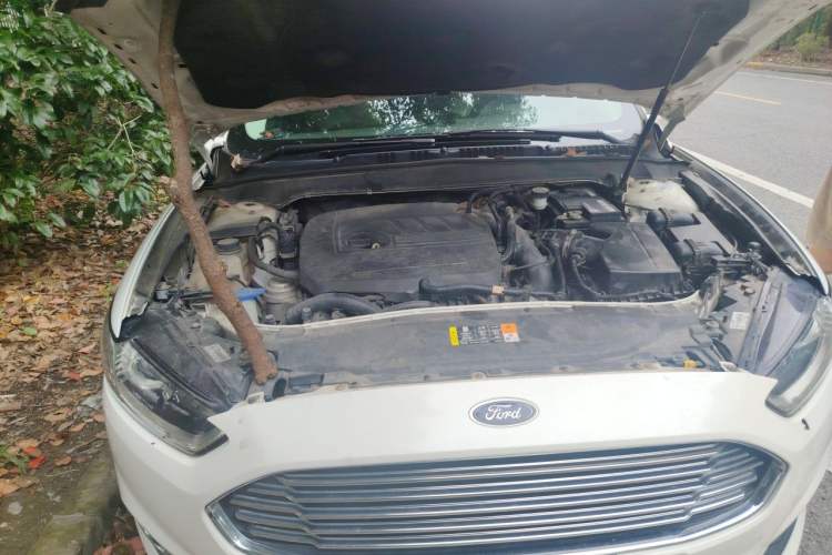 Used Ford Mondeo 2013 1.5L GTDi180 Fashion Edition Engine Bay Right