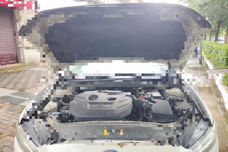 Used Ford Mondeo 2013 2.0L GTDi 200 Fashion Edition Engine Bay
