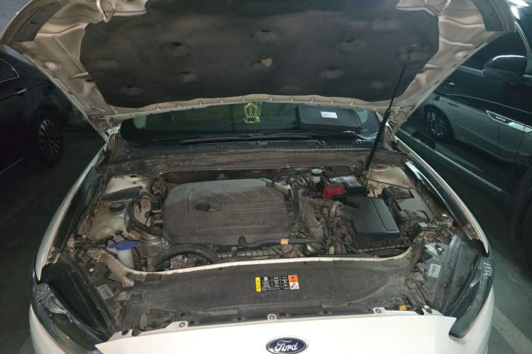 Used Ford Mondeo 2013 1.5L GTDi180 Fashion Edition Engine Bay