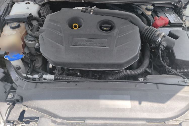 Used Ford Mondeo 2013 2.0L GTDi 200 Fashion Edition Engine Bay