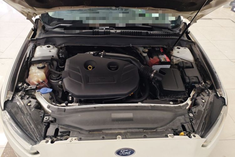 Used Ford Mondeo 2013 2.0L GTDi 200 Fashion Edition Engine Bay