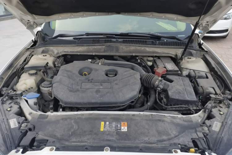 Used Ford Mondeo 2013 2.0L GTDi 200 Fashion Edition Engine Bay