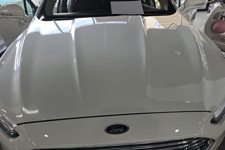 Used Ford Mondeo 2013 2.0L GTDi 200 Luxury Model Engine Bay