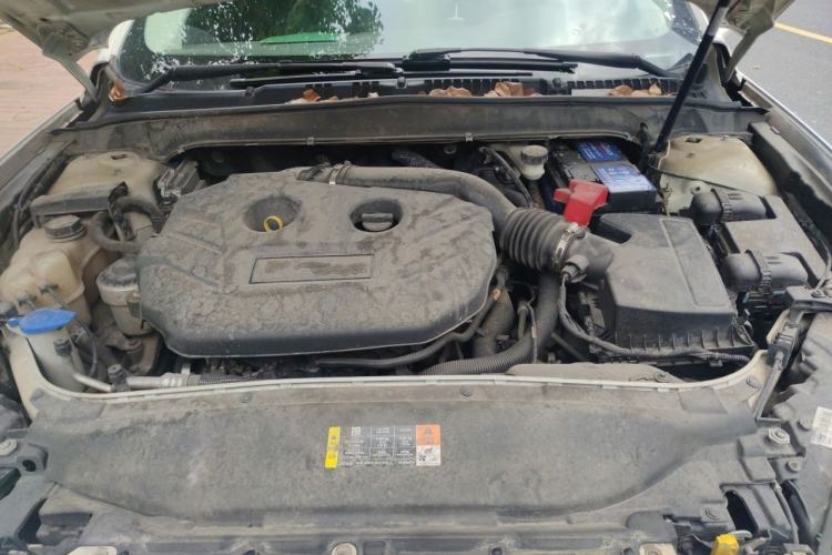 Used Ford Mondeo 2013 2.0L GTDi 200 Luxury Model Engine Bay