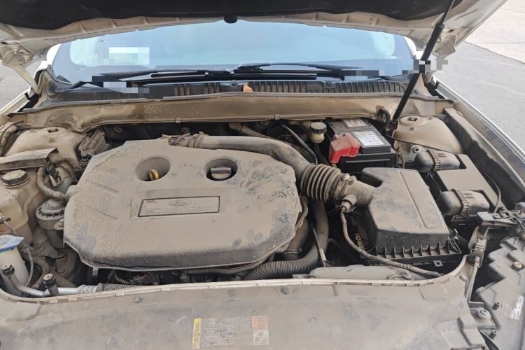 Used Ford Mondeo 2013 2.0L GTDi 200 Fashion Edition Engine Bay