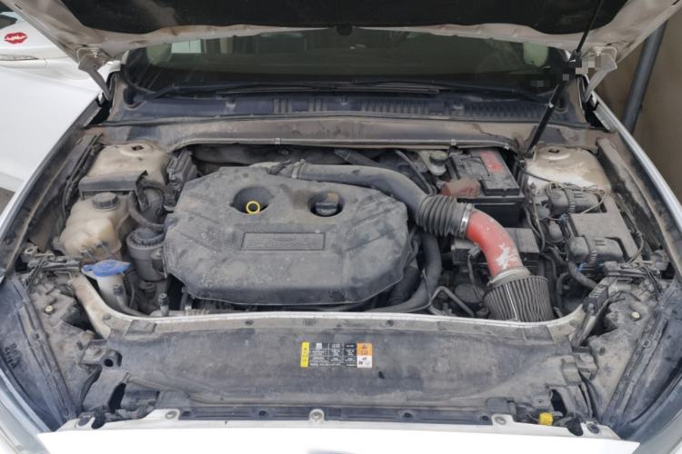 Used Ford Mondeo 2013 2.0L GTDi 200 Fashion Edition Engine Bay