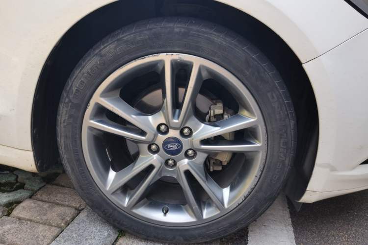 Used Ford Mondeo 2013 2.0L GTDi240 Luxury Sport Model Exterior 1
