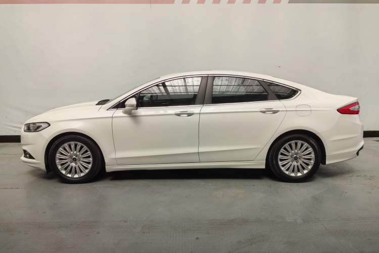 Used Ford Mondeo 2013 2.0L GTDi 200 Fashion Edition Exterior 11