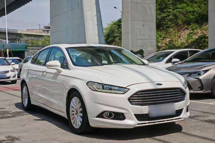 Used Ford Mondeo 2013 2.0L GTDi 200 Luxury Model Exterior 2