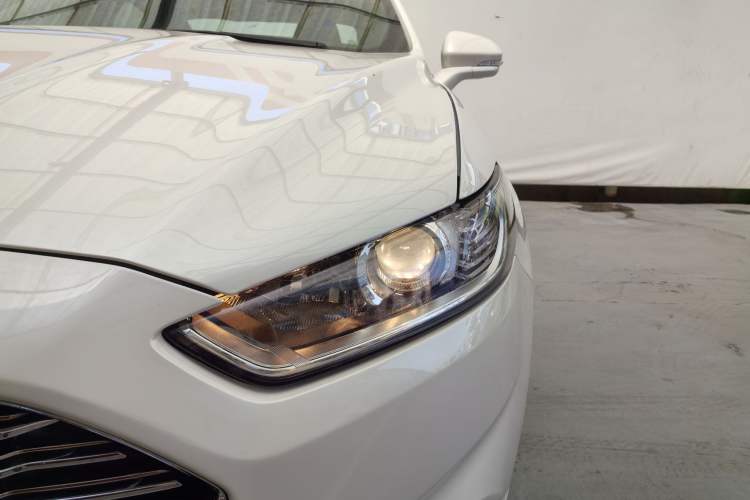 Used Ford Mondeo 2013 2.0L GTDi 200 Fashion Edition Exterior 2