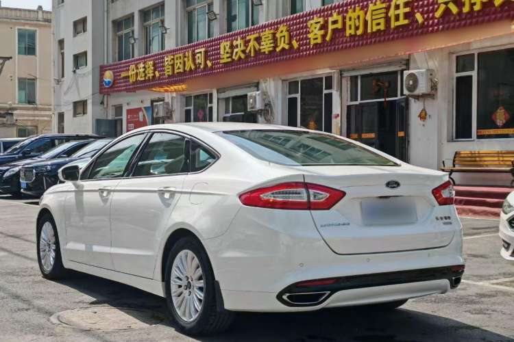 Used Ford Mondeo 2013 2.0L GTDi 200 Luxury Model Exterior 3